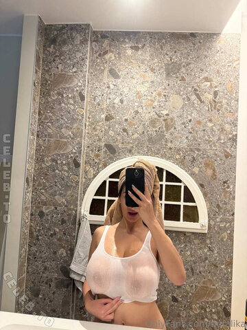Ika Dauria nude photo 104