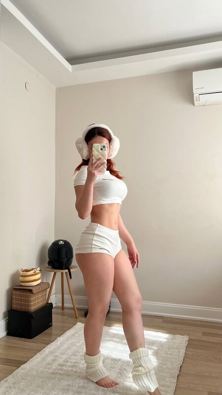 Ilginben Ilgın Çetin nude photo 39