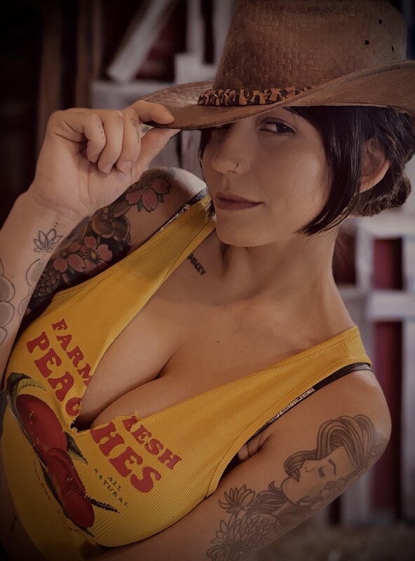 Ilikeliv nude photo 1