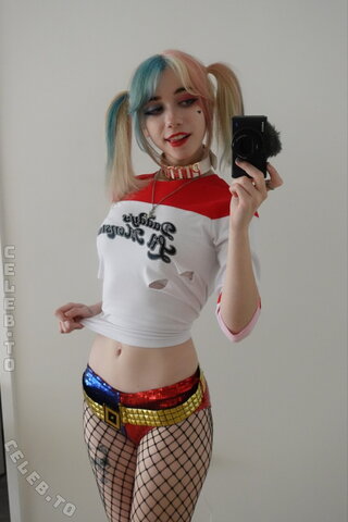 iluvmeww nude photo 9