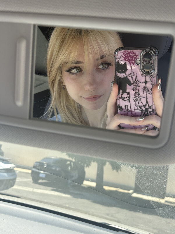 iluvmeww nude photo 14