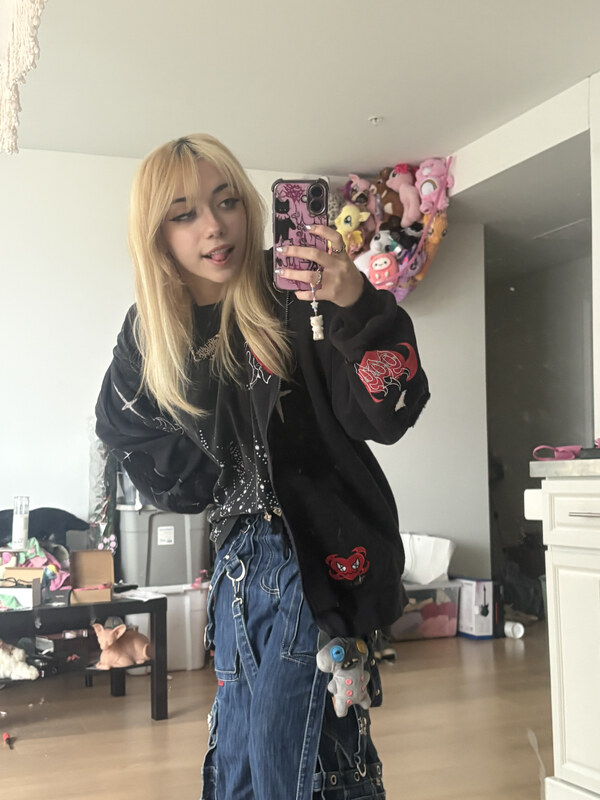 iluvmeww nude photo 2