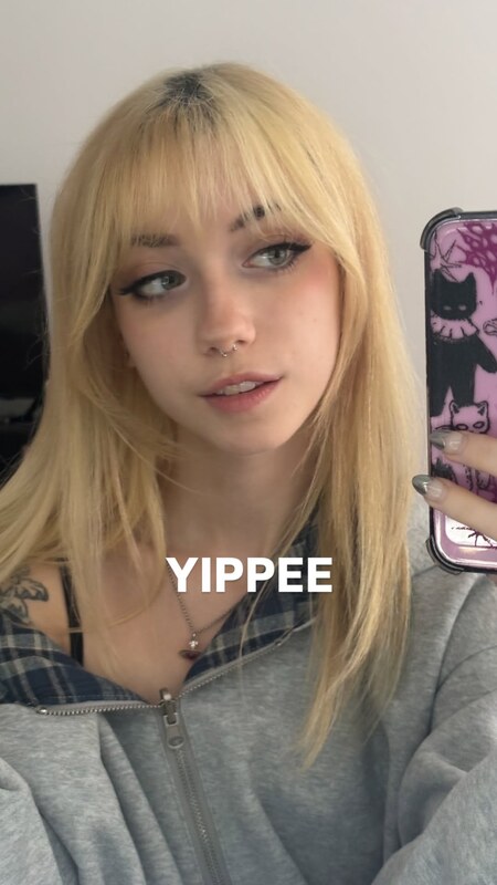 iluvmeww nude photo 2