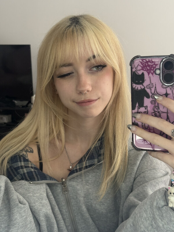 iluvmeww nude photo 7