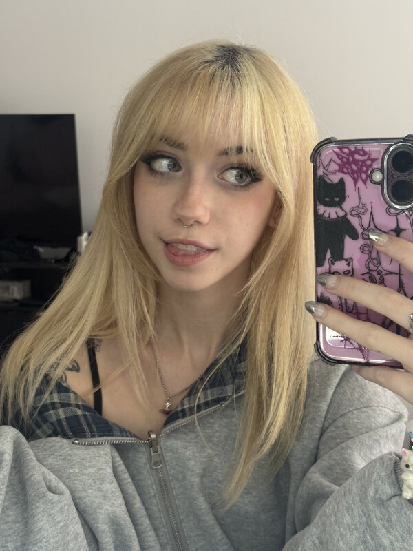 iluvmeww nude photo 8