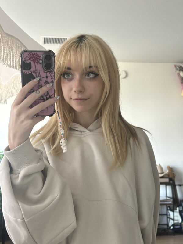 iluvmeww nude photo 7