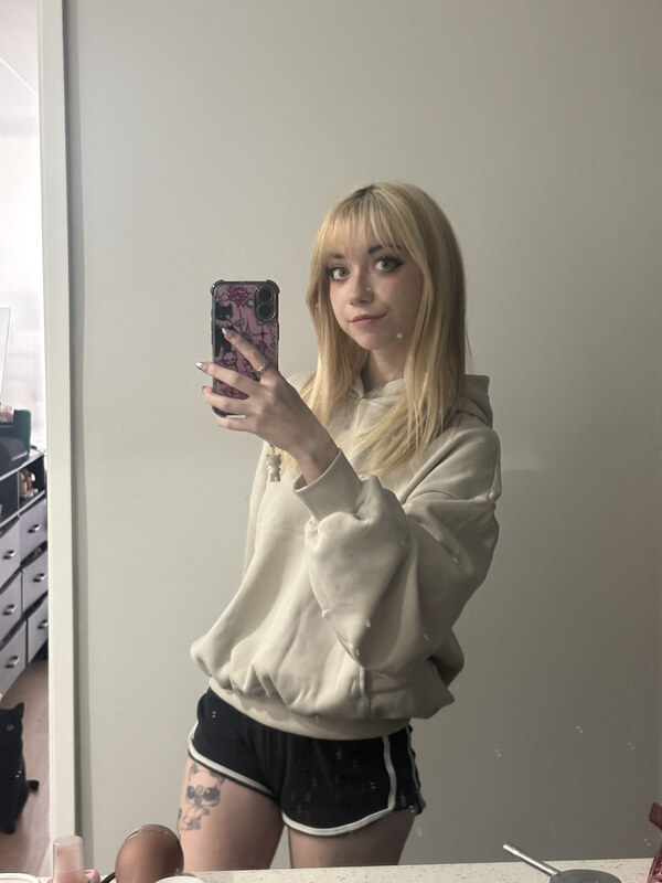 iluvmeww nude photo 11