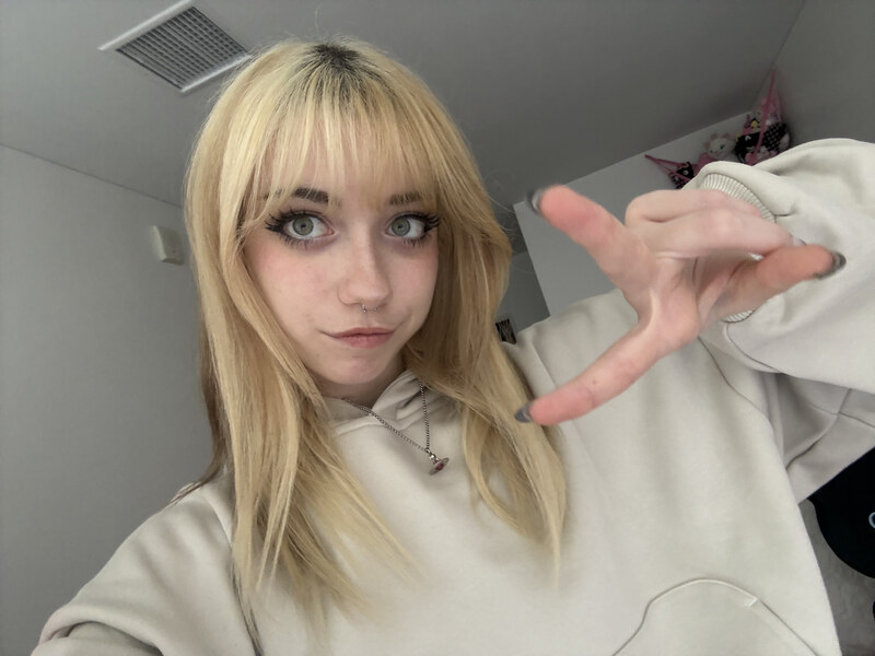 iluvmeww nude photo 18