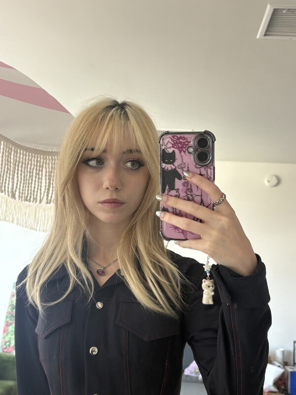iluvmeww nude photo 3