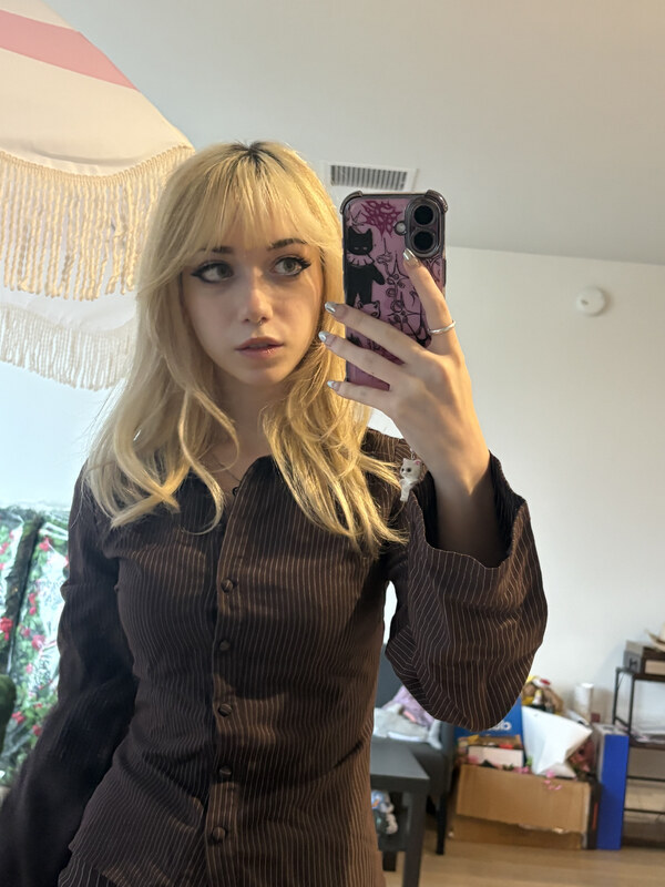 iluvmeww nude photo 6