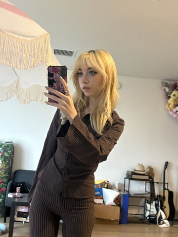 iluvmeww nude photo 16