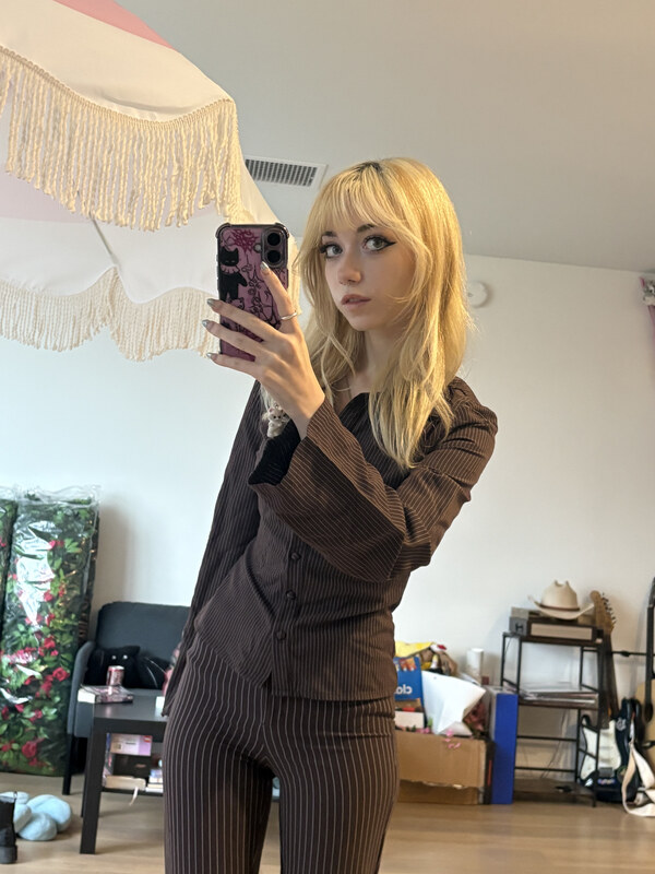 iluvmeww nude photo 9