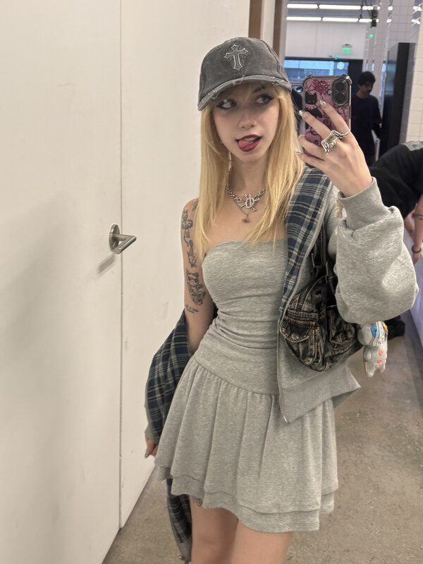 iluvmeww nude photo 6