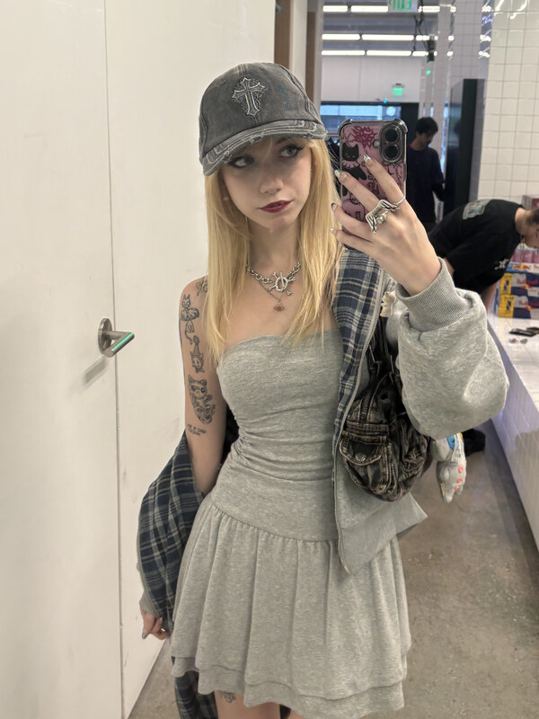 iluvmeww nude photo 7