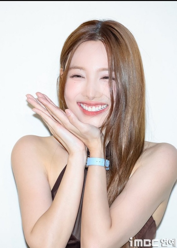 I’m Nayeon nude photo 4