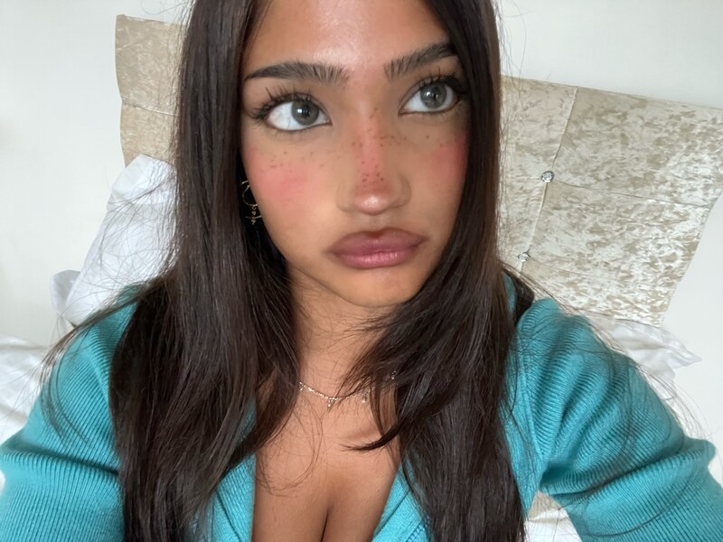 imanimalikaa nude photo 8