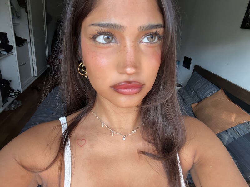 imanimalikaa nude photo 4