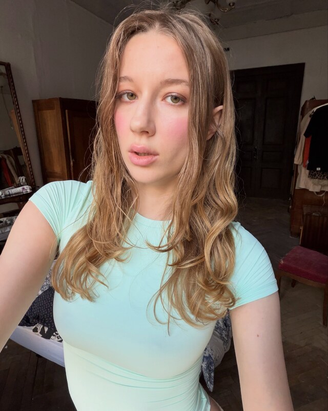 Imlovan nude photo 4