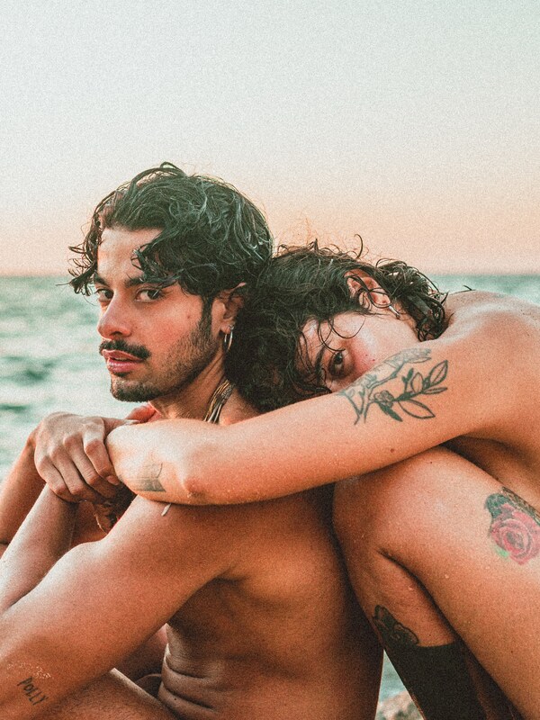 Imponderabile nude photo 4