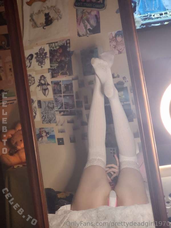 imprettydeadgirl nude photo 4