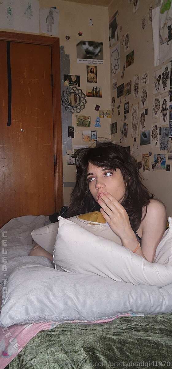 imprettydeadgirl nude photo 7