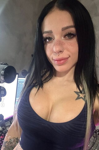 ImViolet nude photo 36