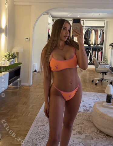 Ina Kina nude photo 3