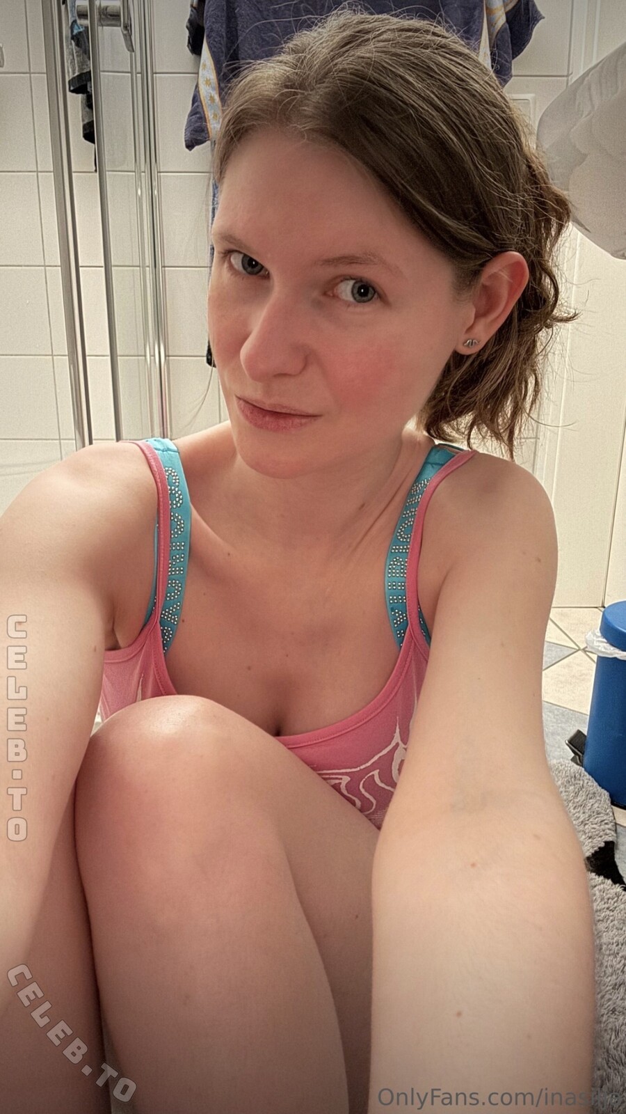 InaSilja nude photo 13