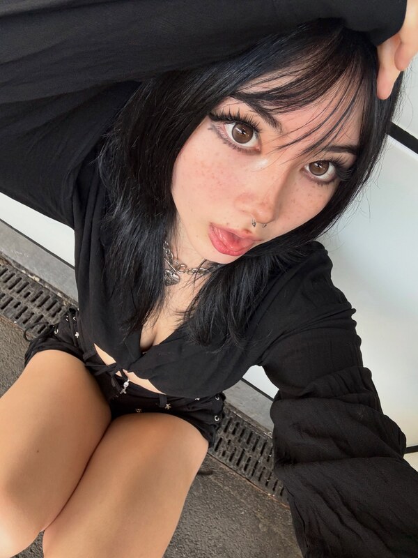 _ind1ka nude photo 3