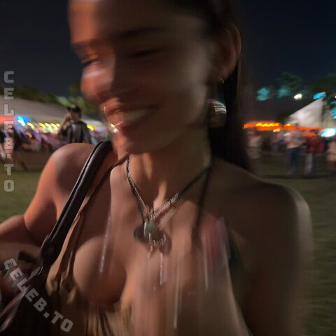 Inde Navarrette nude photo 26
