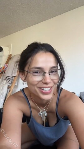 Inde Navarrette nude photo 3