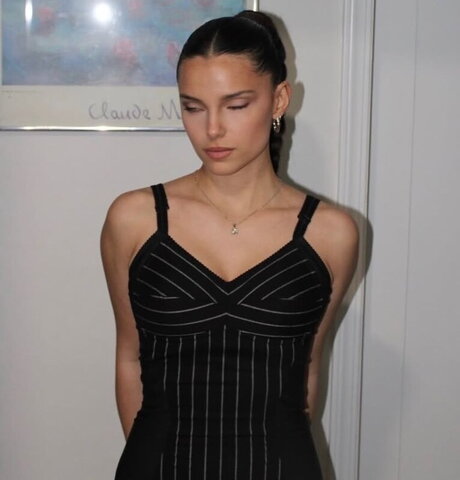 Inde Navarrette Sexy (2 photos)