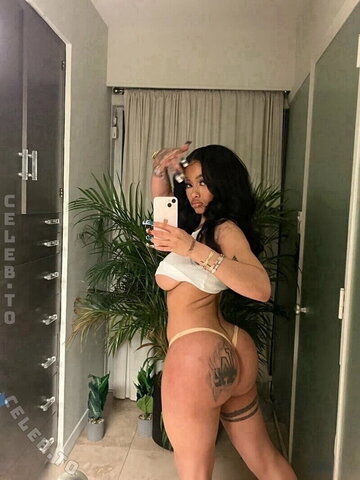 India Love nude photo 12