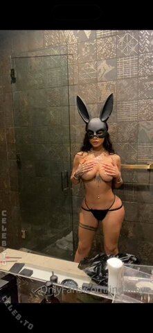 India Love nude photo 7