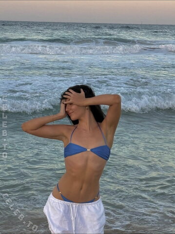 Indiana Massara nude photo 9