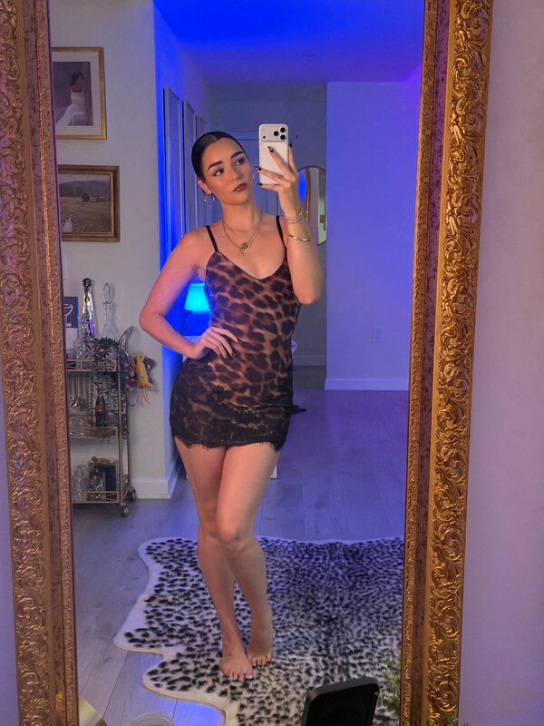 Indiana Massara nude photo 5