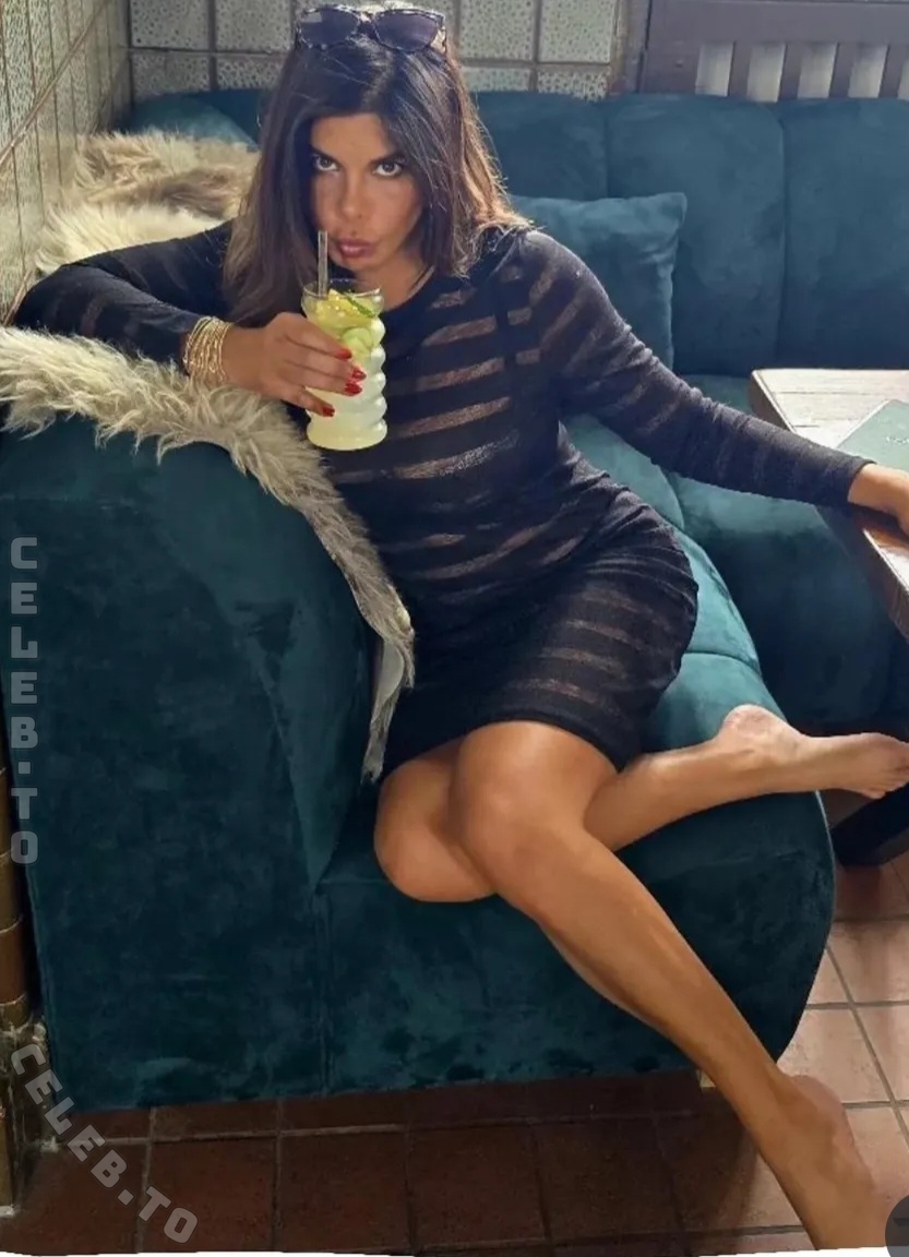 Indira Weis nude photo 1