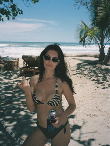 Ines Anioli nude photo 7
