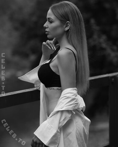 Inked-Jasmiin nude photo 9