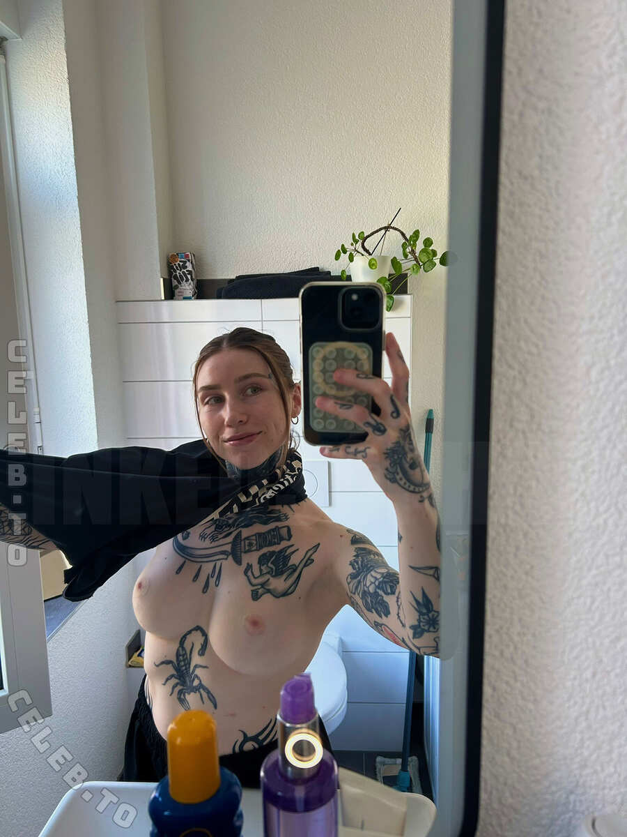 InkedSophiie nude photo 10