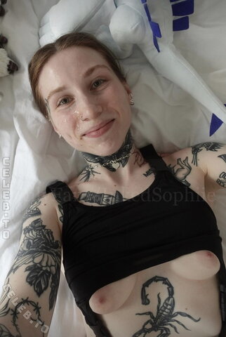 InkedSophiie nude photo 12
