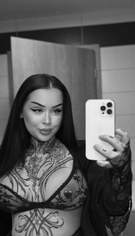 inkedteri nude photo 7