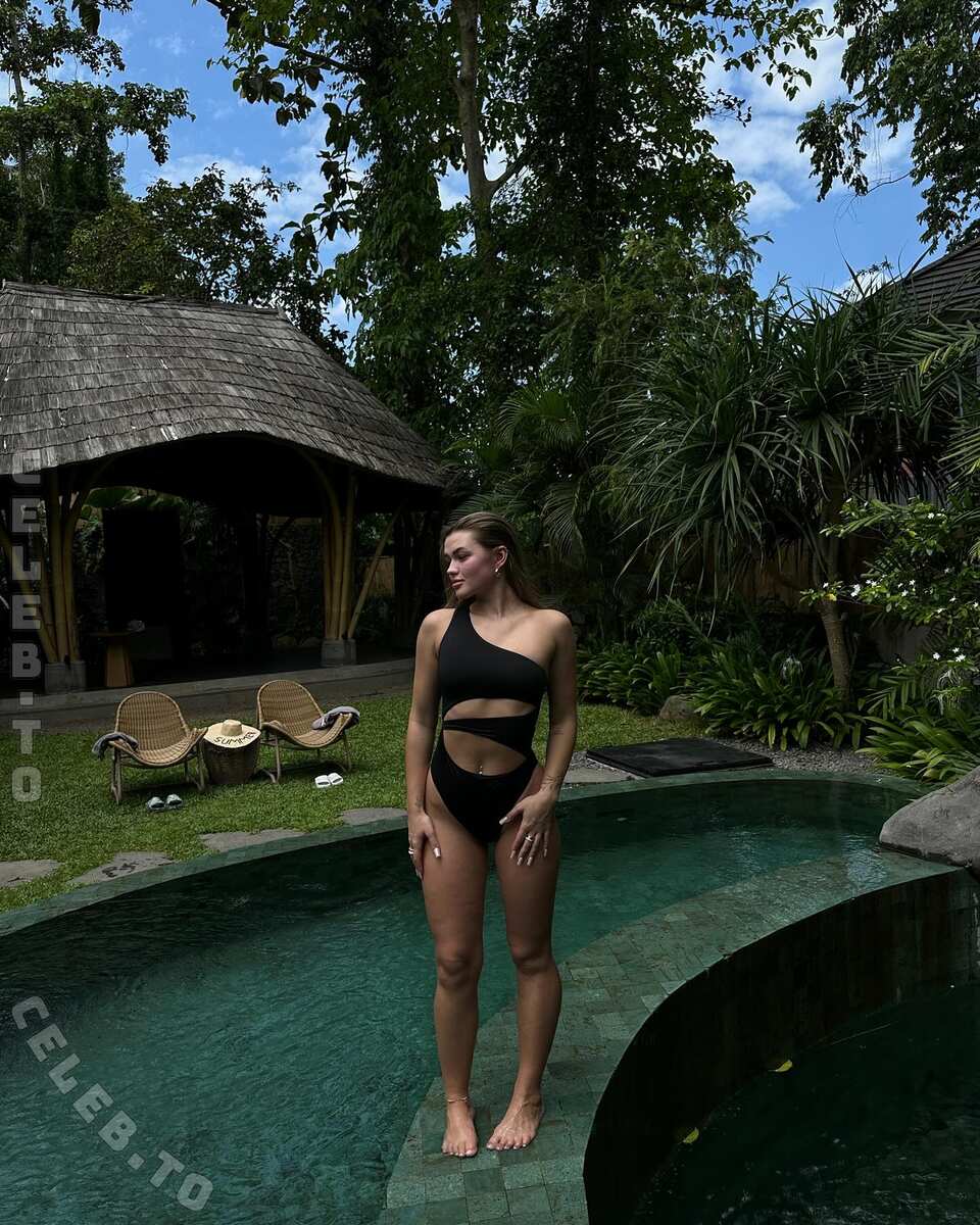 Inna Chimi nude photo 7