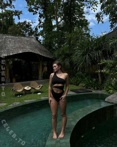 Inna Chimi nude photo 9