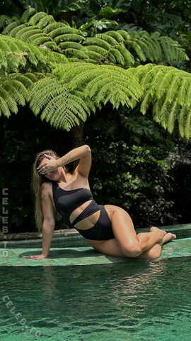 Inna Chimi nude photo 8