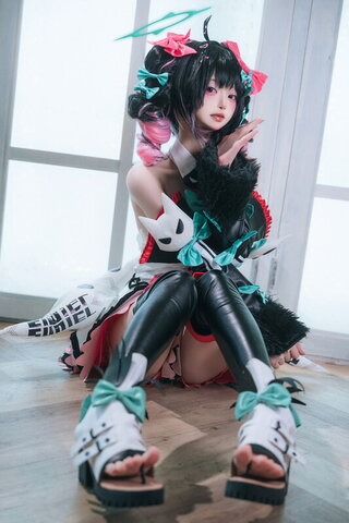 Iri nude photo 16