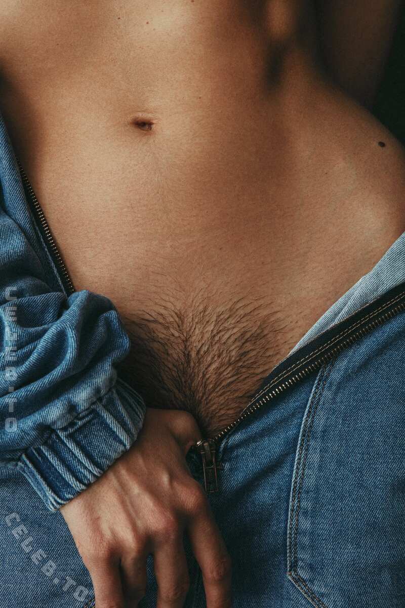 Irina Lozovaya nude photo 2