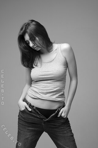 Irina Lozovaya nude photo 34
