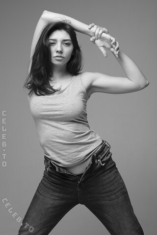 Irina Lozovaya nude photo 32