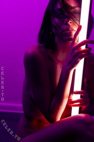 Irina Lozovaya nude photo 36